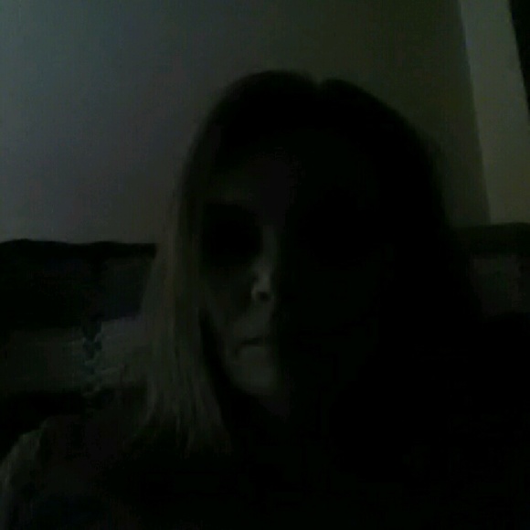 Meet your Posher, Lynn - Picture 1 of 1